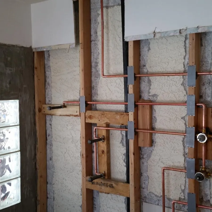 Copper pipe installation for Emergency Plumber in Lisbon